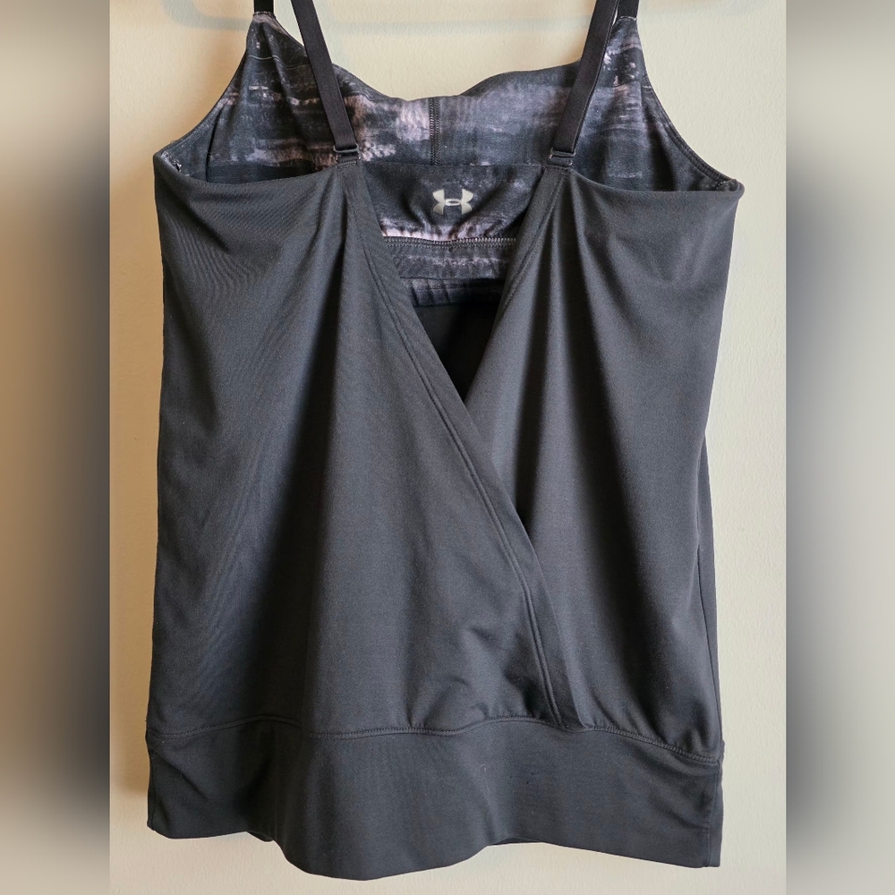 Under Armour Black Workout Tank, Wrap Style Open Back With Built In Bra, Size S